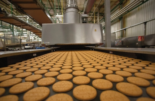 食品烘焙产线升级，IPCO一体化钢带输送改造方案，助力减少非计划停机(图1)